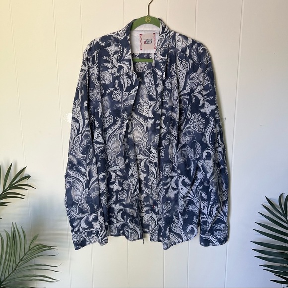 Vintage Red and Cream Paisley Design - Picture 1 of 6